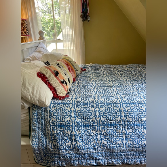 Roller Rabbit Quilt - Picture 8 of 10